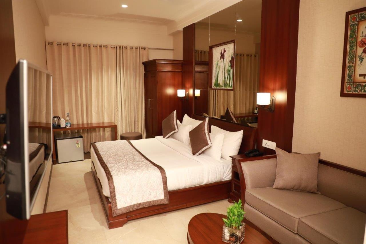 Hotel Golden Tower Near Heritage Street Amritsar Extérieur photo