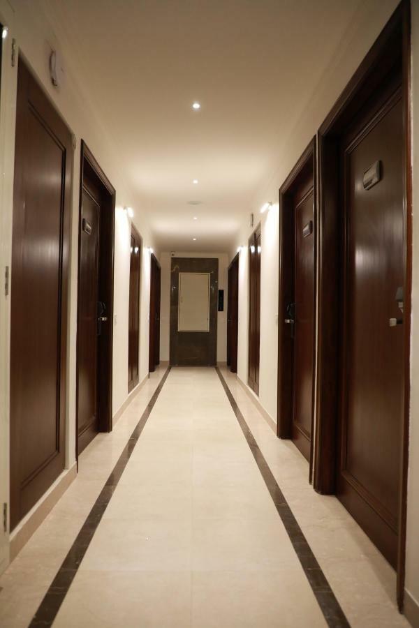 Hotel Golden Tower Near Heritage Street Amritsar Extérieur photo