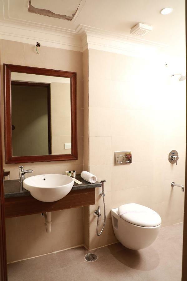 Hotel Golden Tower Near Heritage Street Amritsar Extérieur photo