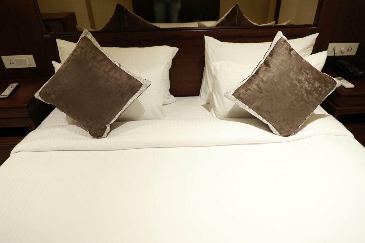 Hotel Golden Tower Near Heritage Street Amritsar Extérieur photo